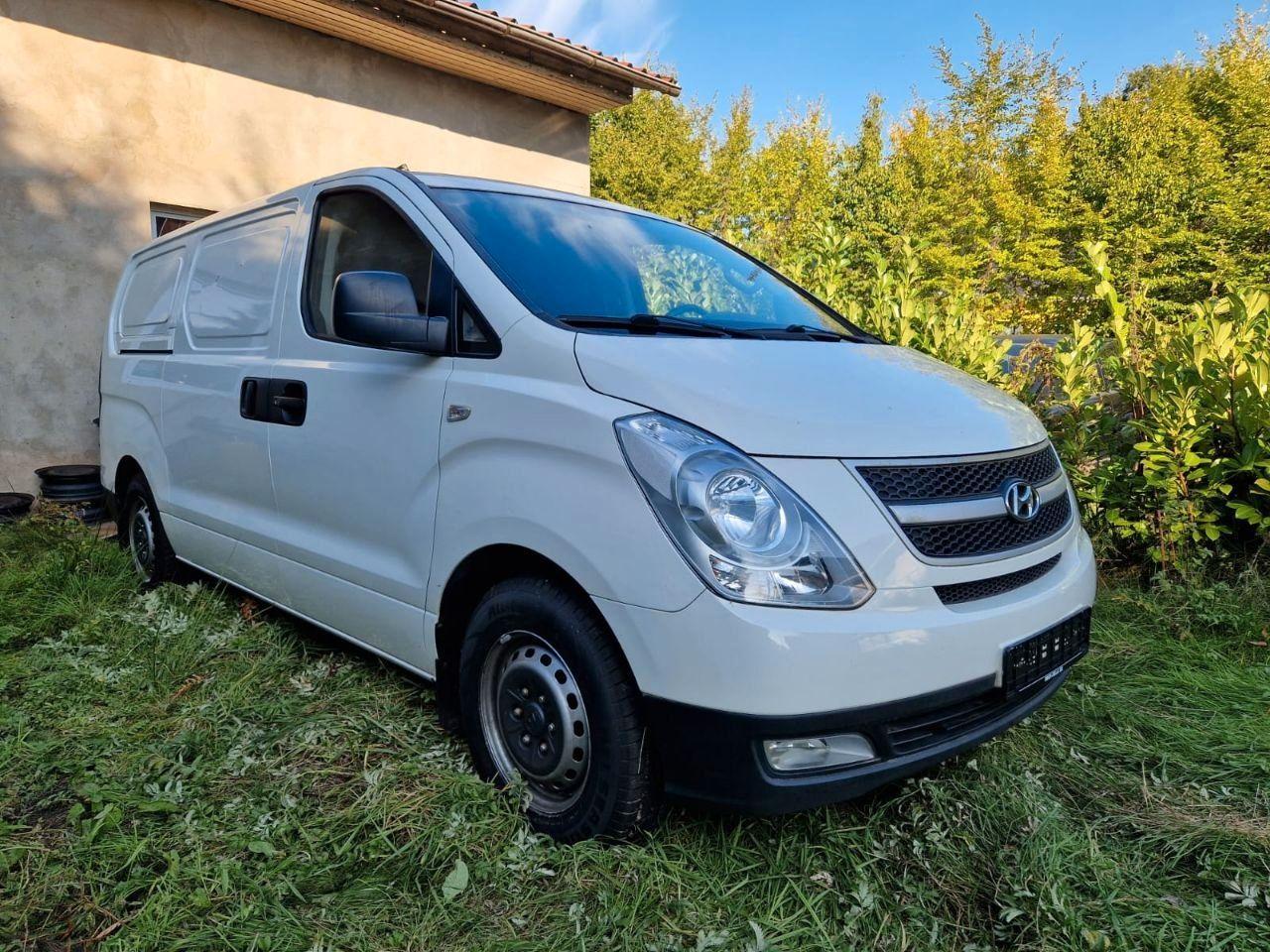 Hyundai H-1