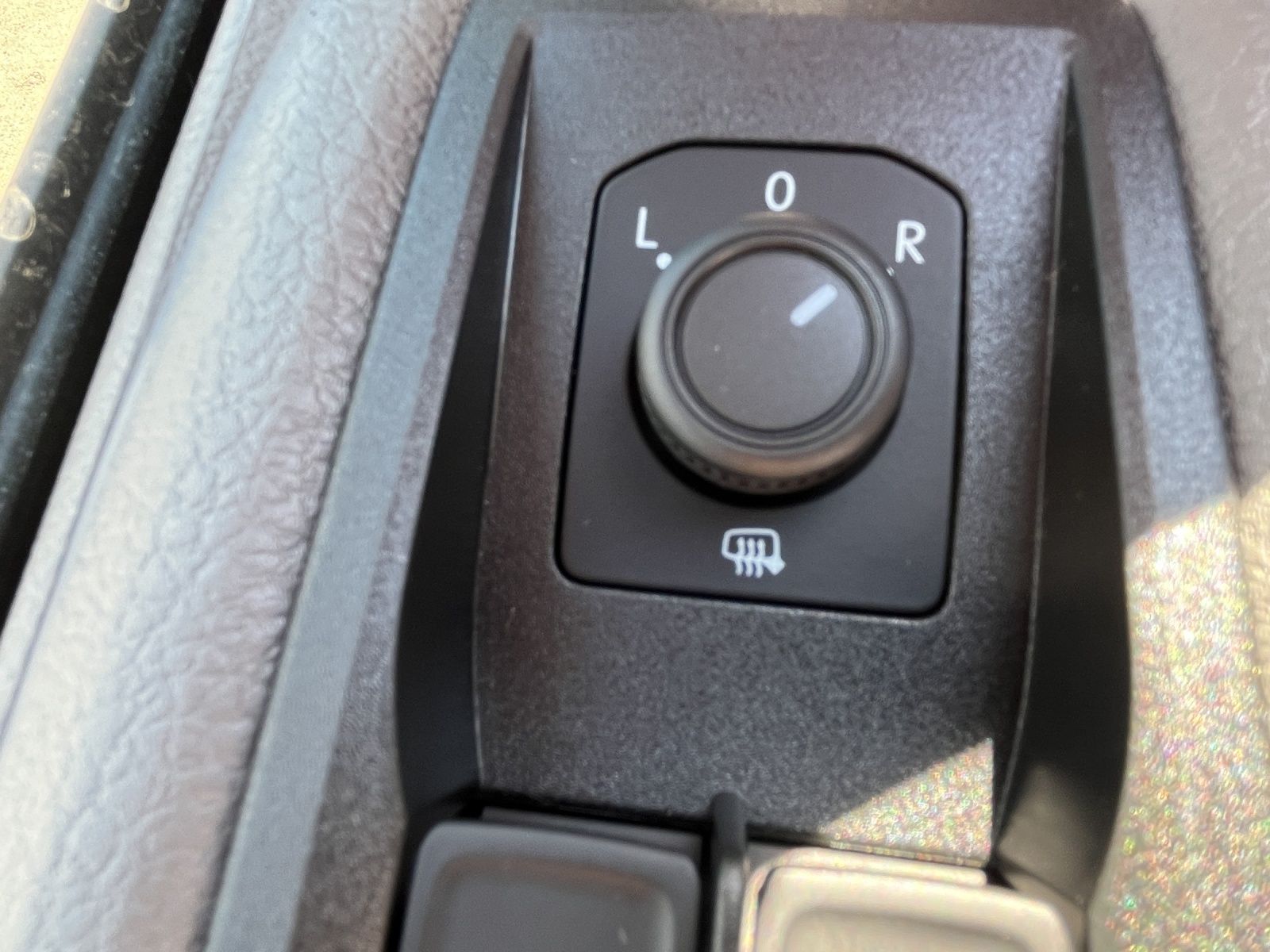 Fahrzeugabbildung Volkswagen Crafter Kasten 35 MR Klima  RFK DAB