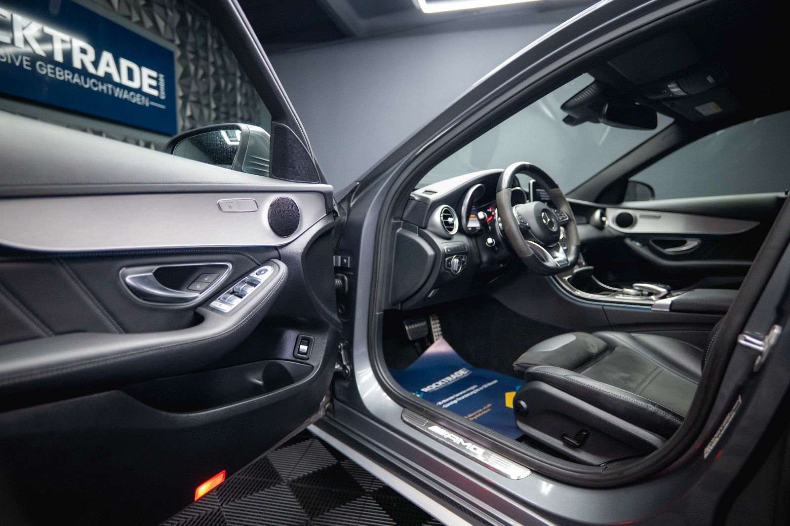 Fahrzeugabbildung Mercedes-Benz C 63 S T AMG Performance Carbon *LED*ACC*Kamera*