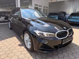 BMW 318i Touring KAMERA KLIMAAUTOMATIK NAVI CARPLAY - BMW 3er Reihe: 318i
