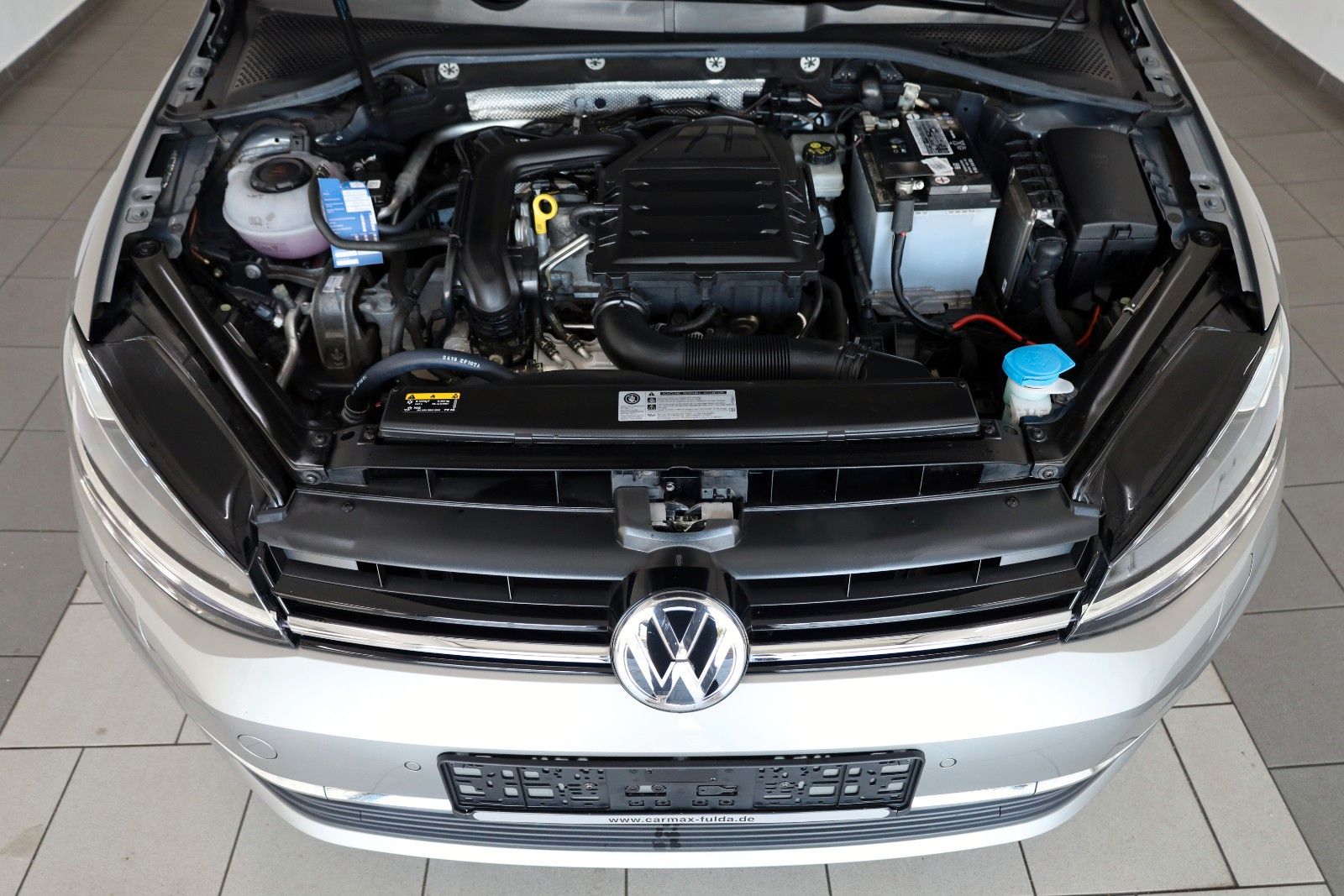 Fahrzeugabbildung Volkswagen Golf VII Variant IQ.DRIVE Navi,ACC,Kamera,SR+WR