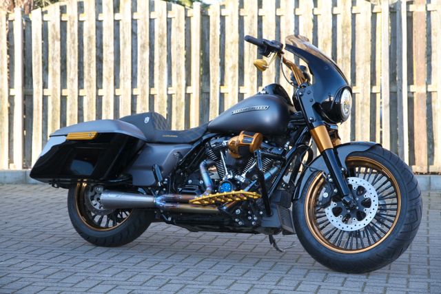 Harley-Davidson FLHRXS