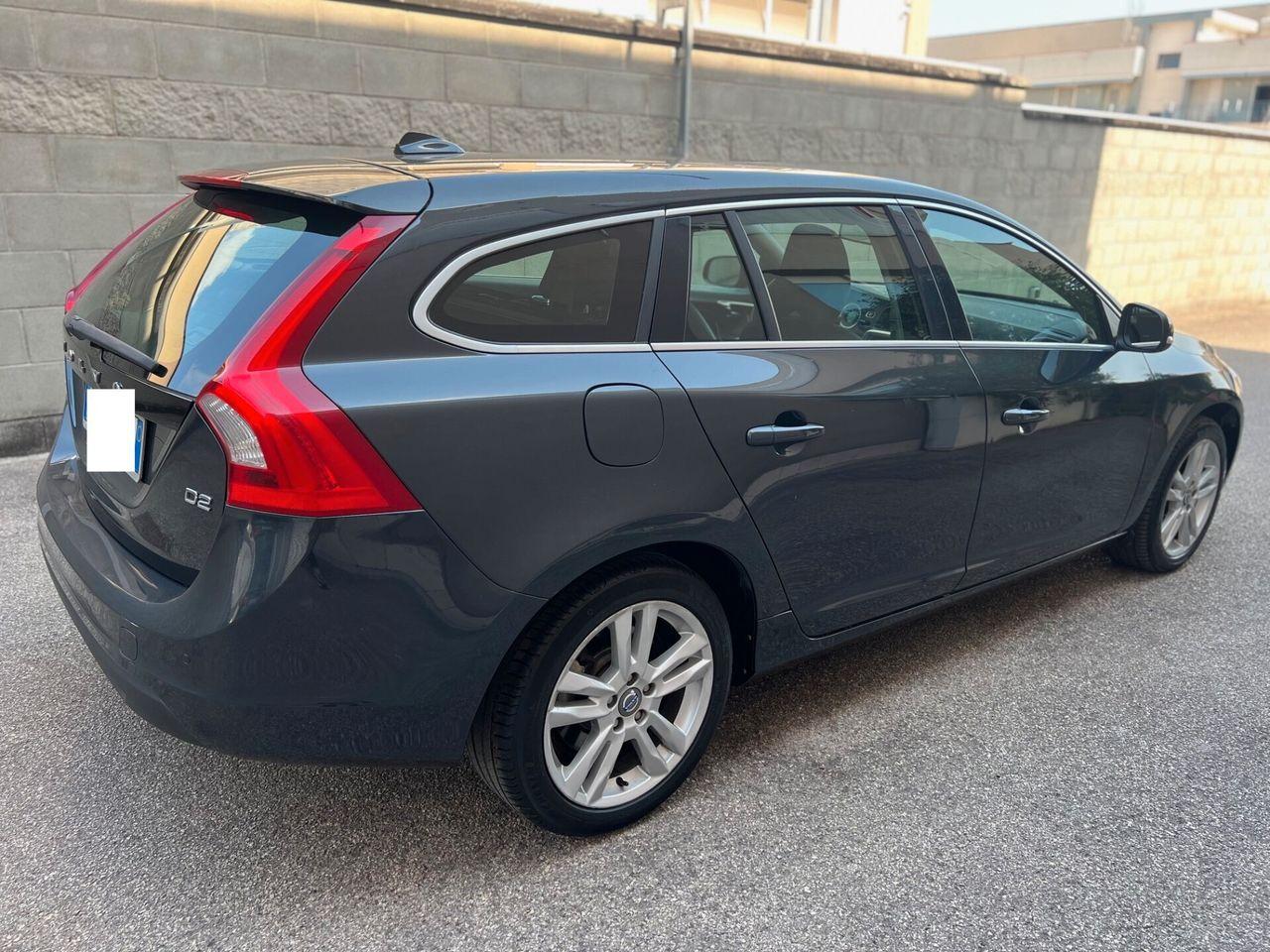 Volvo V60 2012 — photo 7