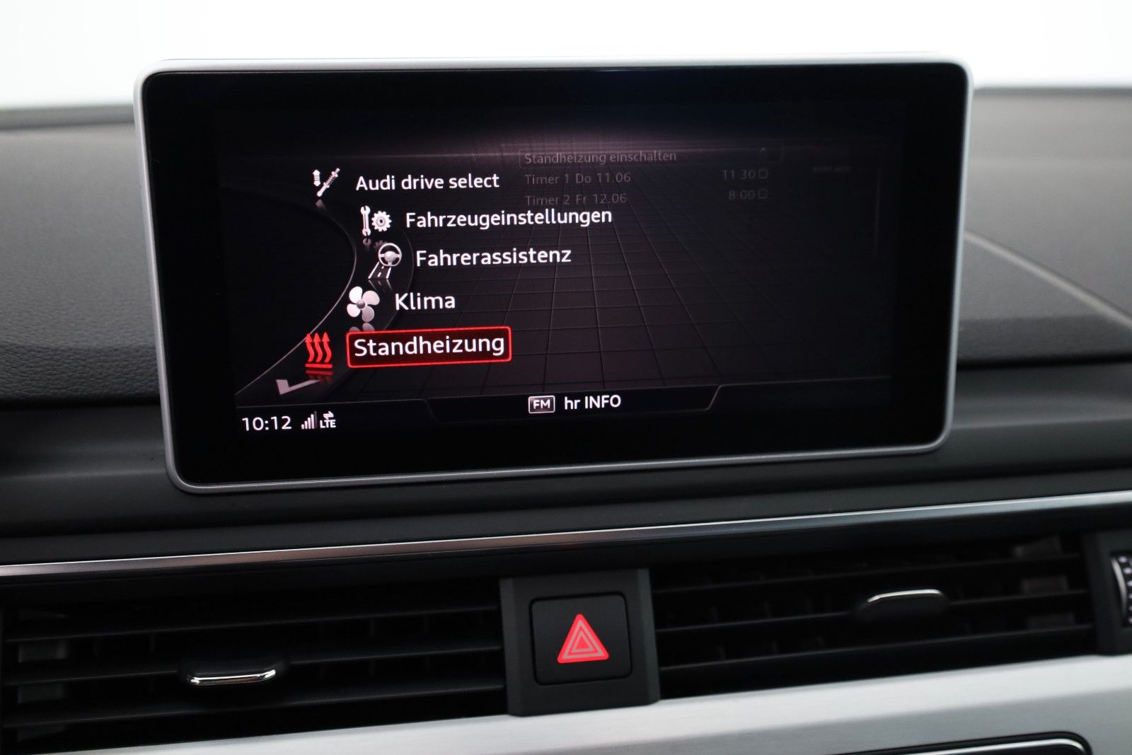 Fahrzeugabbildung Audi S4 Avant 3.0 TFSI quattro TLeder,Navi,Kamera,AHK
