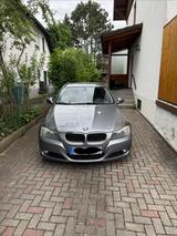 BMW 318d Touring - zuverlässig & fahrbereit  - BMW 318 aus 2011: Kombi, 318d