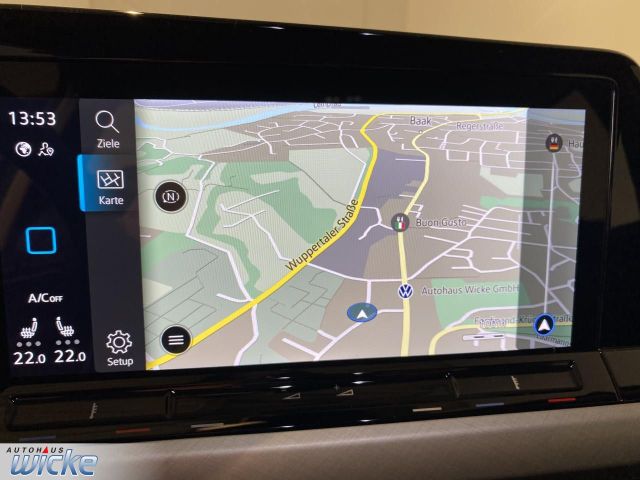 Golf VIII 1.5 TSI Life NAVI KLIMA PDC LED