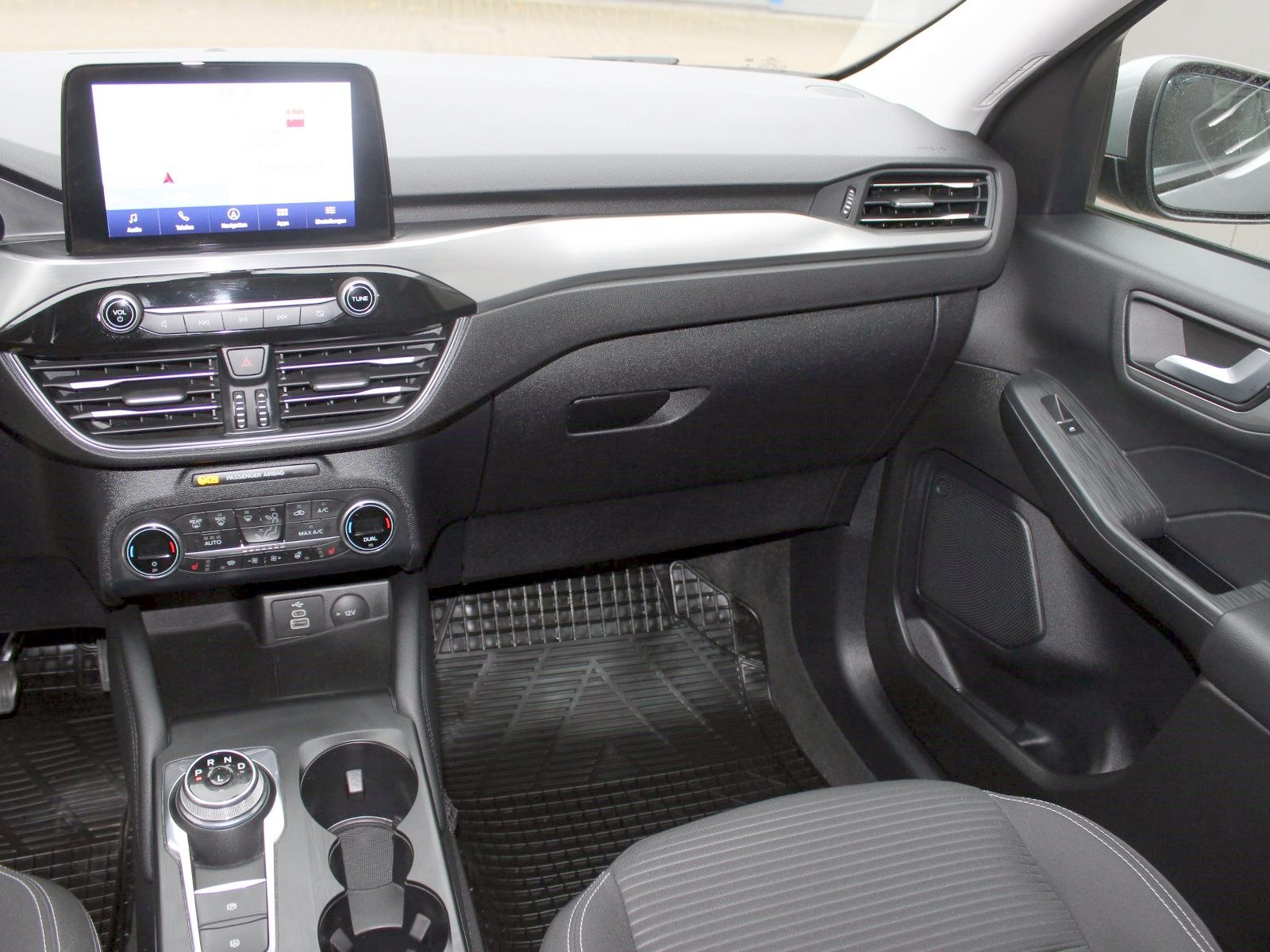 Fahrzeugabbildung Ford Kuga Plug-In Hybrid PHEV Titanium