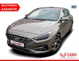 Hyundai i30 Fastback 1.5 LED Kamera Tempomat DAB AHK - gebrauchte Hyundai i30 aus dem Jahr 2021