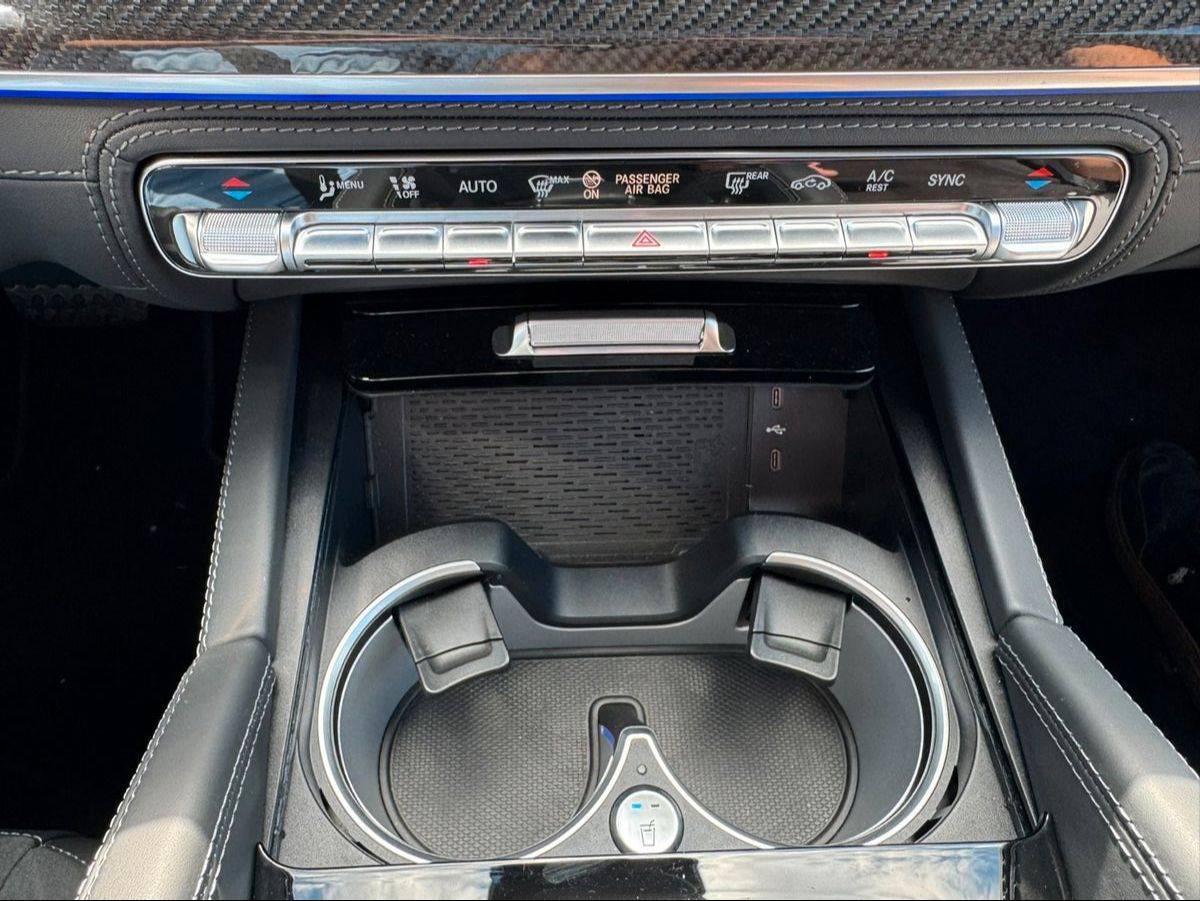 Fahrzeugabbildung Mercedes-Benz GLE 63 S 4M+ Drivers+HUD+AHK+Pano+Burm+Massage - mit KI generiert/bearbeitet