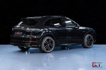 Porsche Cayenne - 6