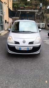 Renault Modus Grand 1.2 16V Dynamique - Renault Grand Modus Dynamique mit Benzin-Antrieb