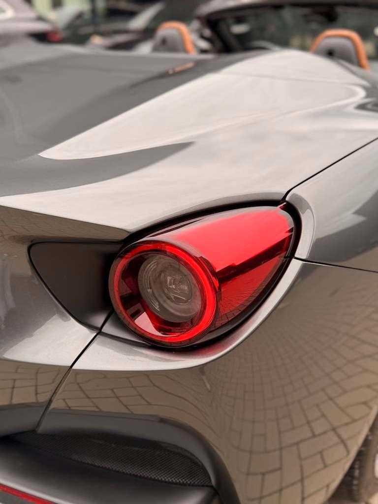 FERRARI PORTOFINO GRIGIO SILVERSTONE