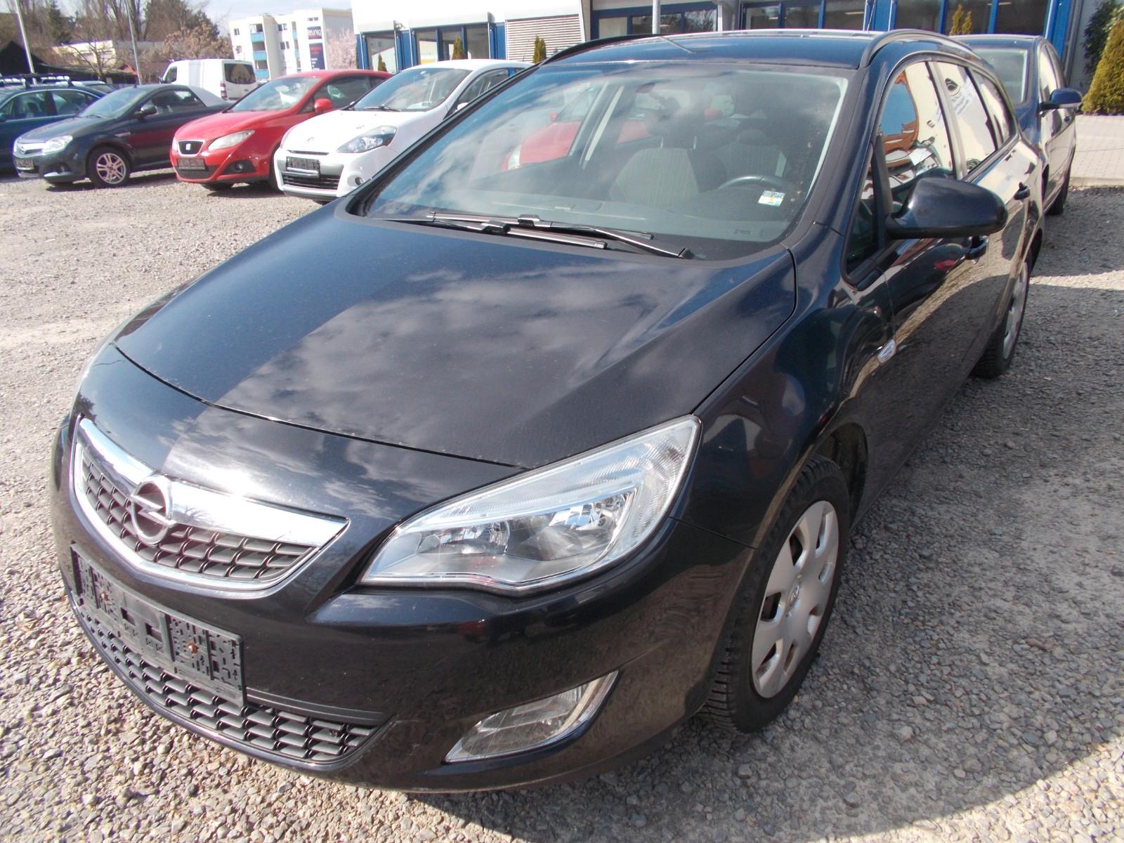 Opel Astra J Sports Tourer Design Edition