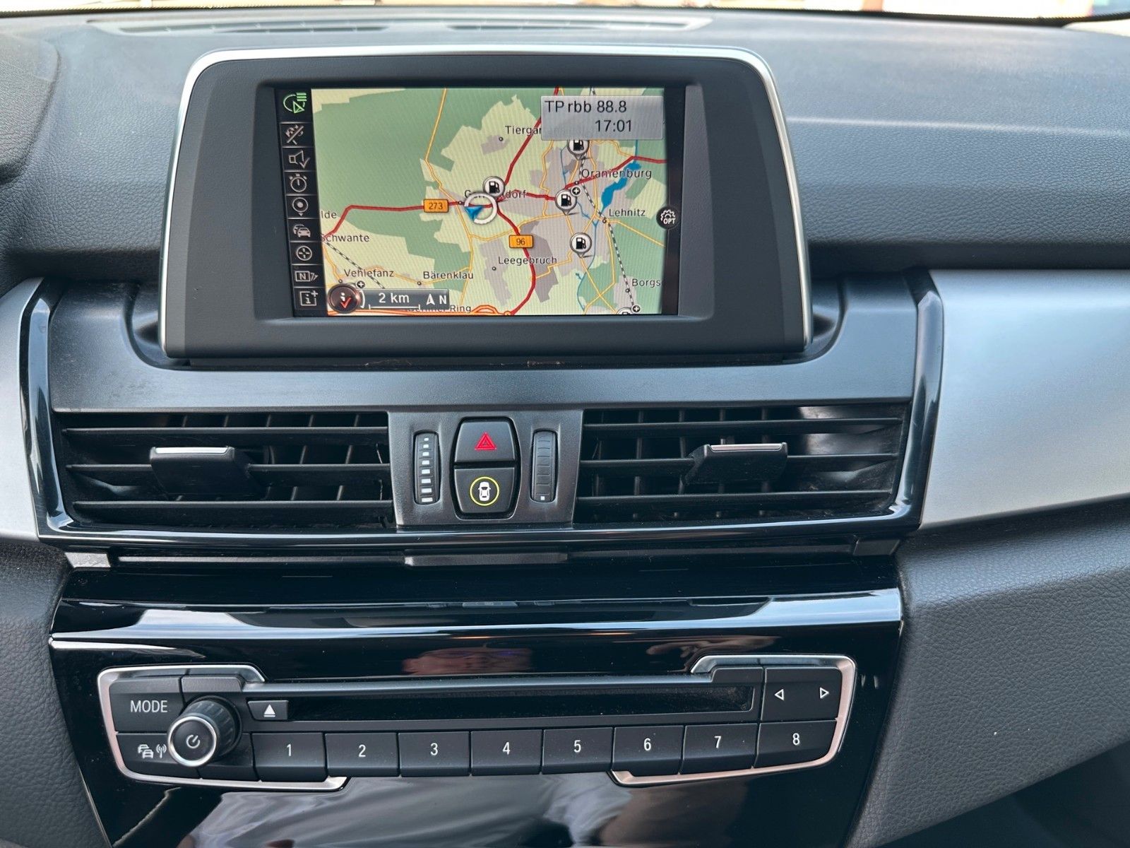 BMW 218 2 Active Tourer 218 i – Bild 13