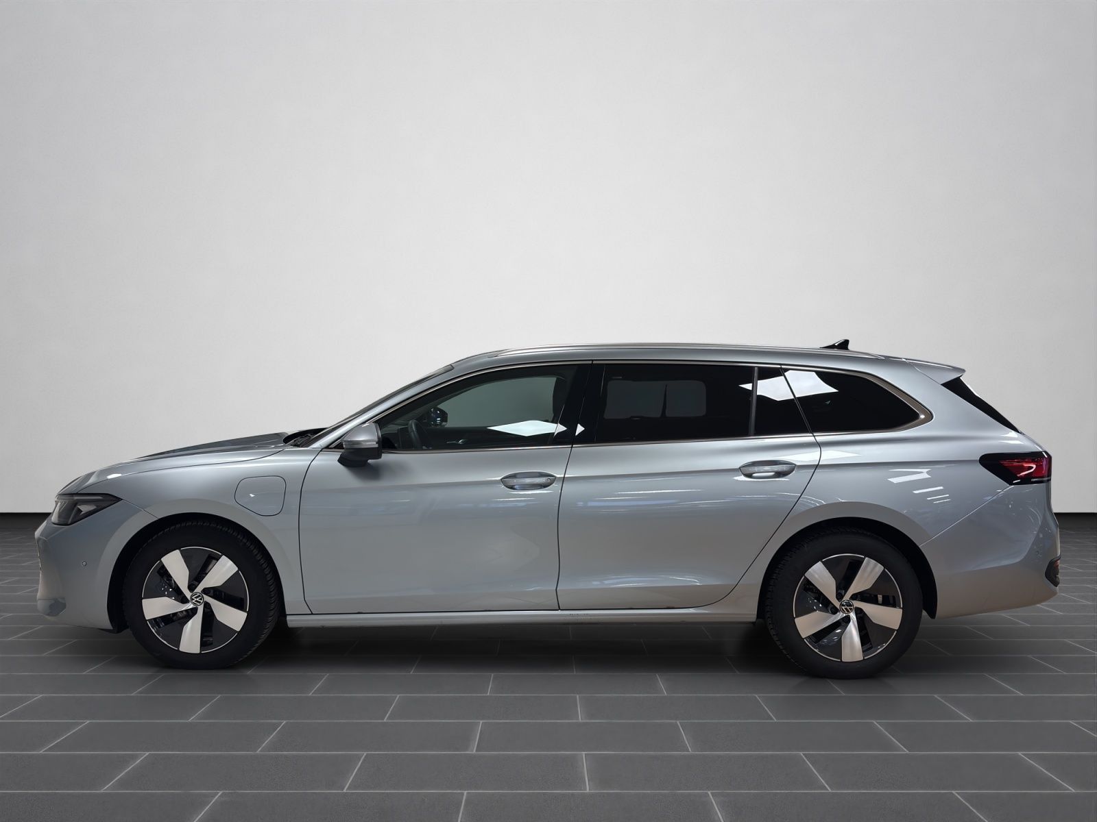 Volkswagen Passat Variant - Bild 8