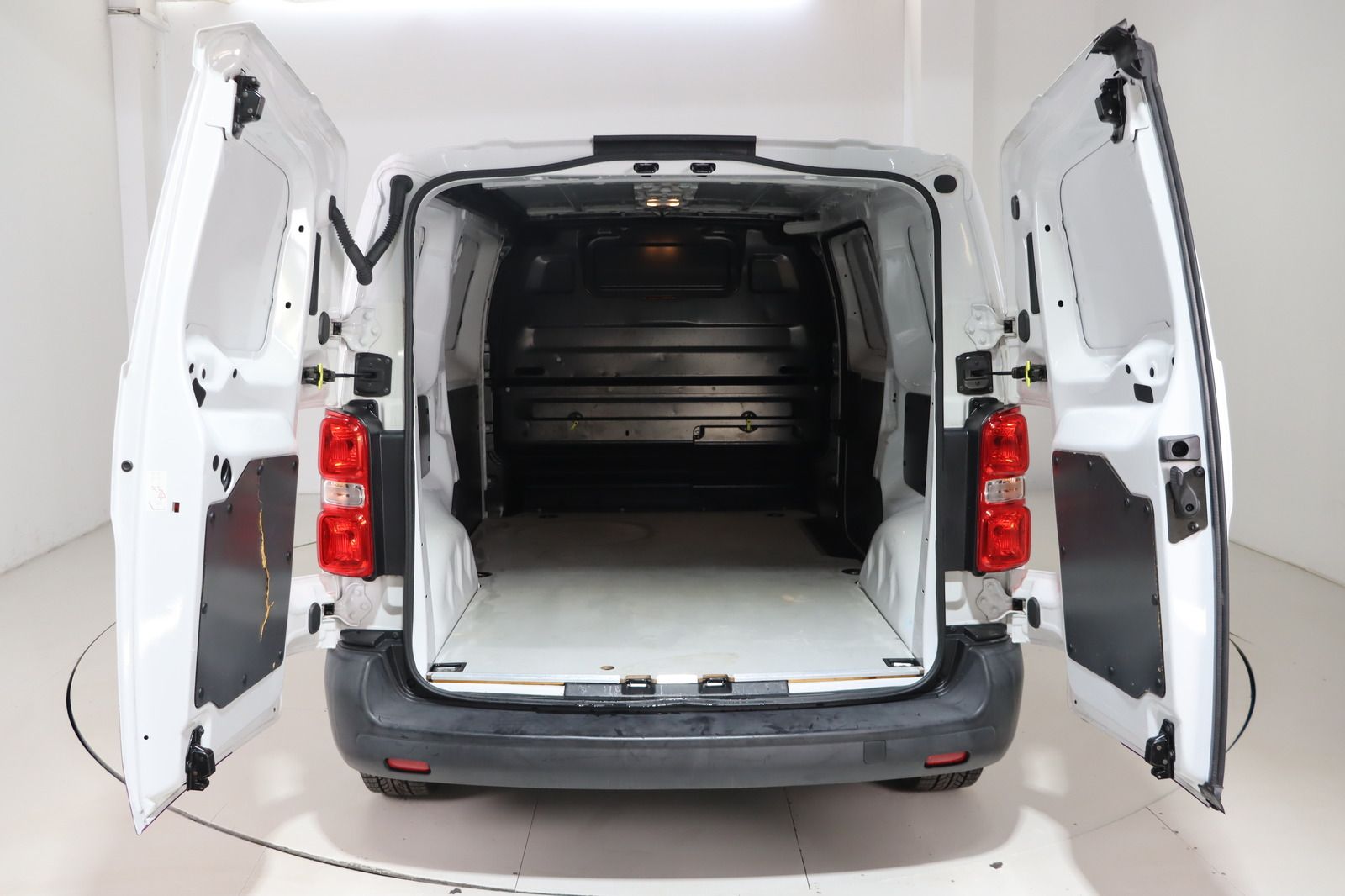 Fahrzeugabbildung Citroën Jumpy Kasten 1.5 HDi L2H1 Klima 1.Hand