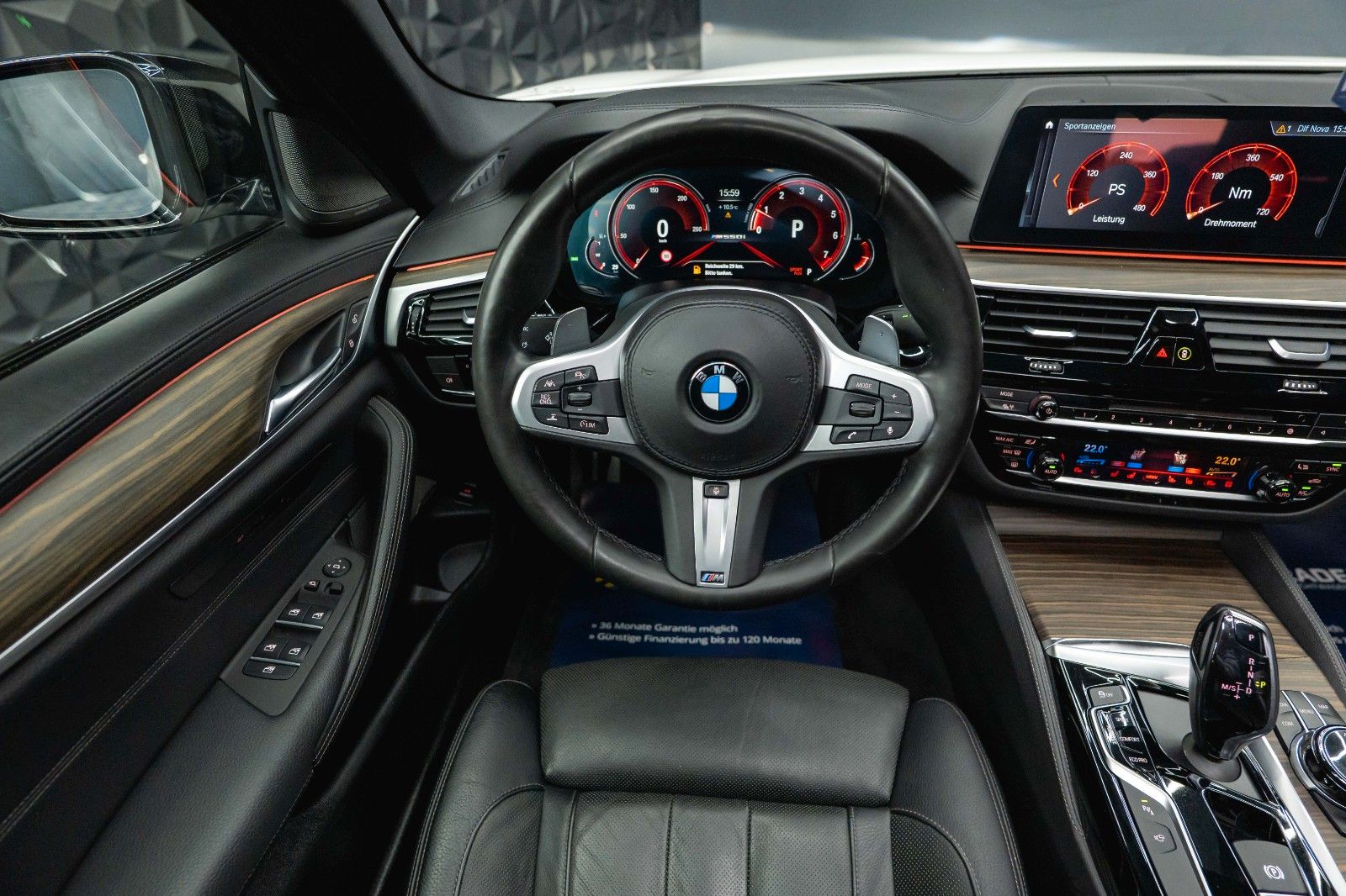 Fahrzeugabbildung BMW M550 i xDrive M-Performance Shadow *ACC*LED*360*