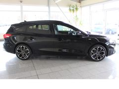 Fahrzeugabbildung Ford Focus ST-Line,Top-Ausstattung,Top-Zustand
