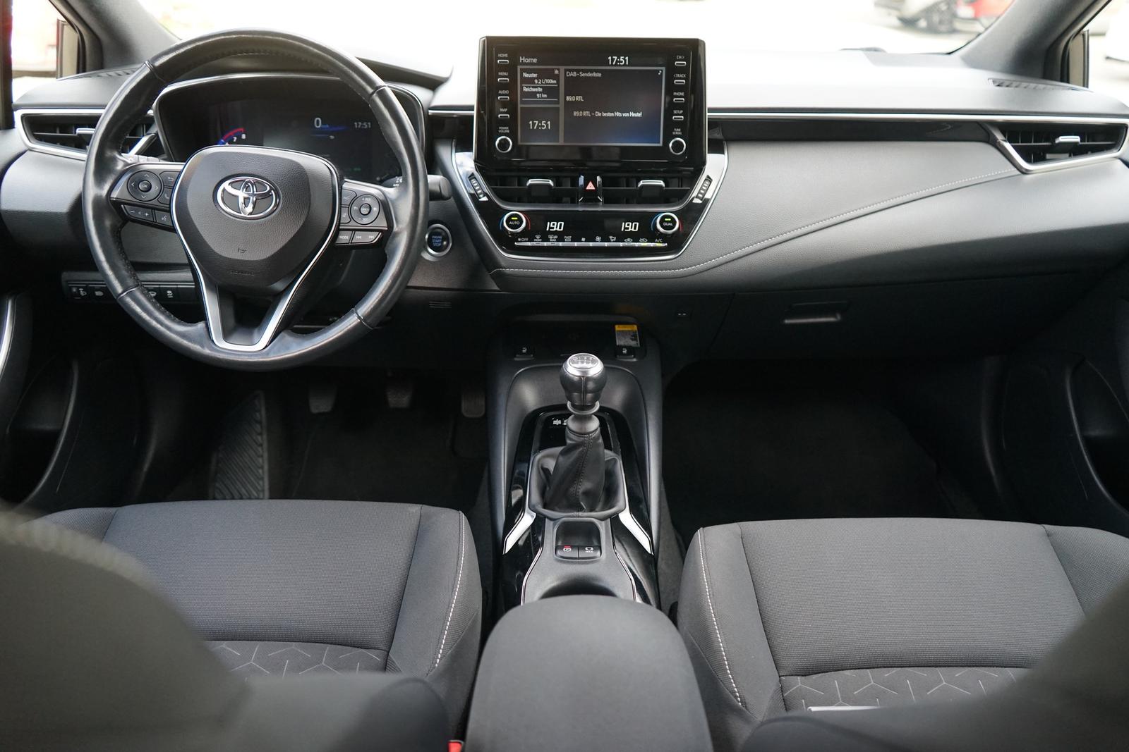 Toyota Corolla 1.2 Team D LED Navi ACC Totwinkel AHK, миниатюра 6