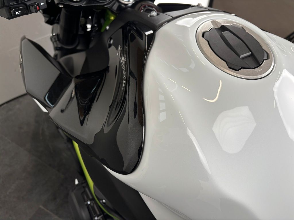 Fahrzeugabbildung Kawasaki Z900 *TOP-ZUSTAND *SERVICE NEU