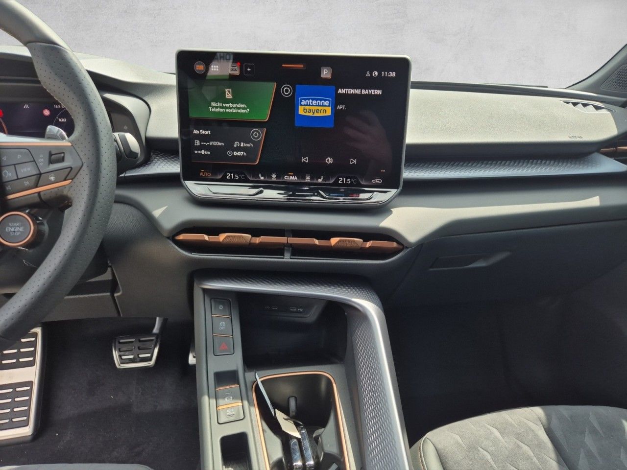 Fahrzeugabbildung CUPRA Terramar 2.0 TSI 204 PS DSG 4Drive Edge Paket