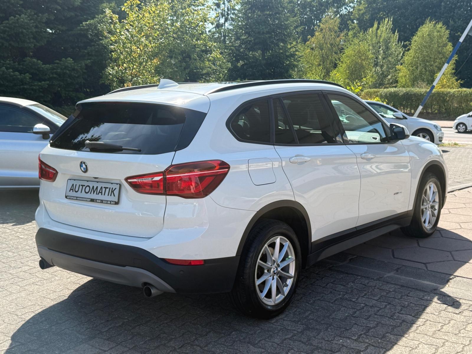 BMW X1 xDrive 20i Panorama / Head up / Kamera