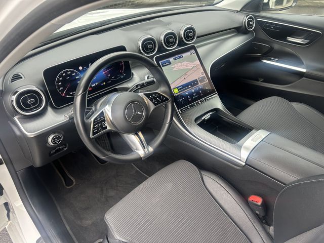 Mercedes-Benz C 220