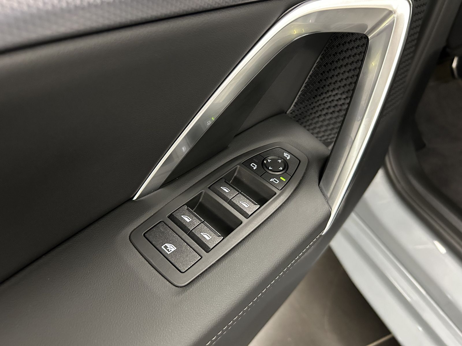 BMW iX2 - Bild 29