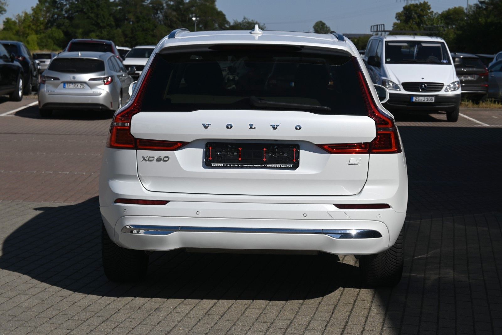 Fahrzeugabbildung Volvo XC60 T8 AWD Inscription Recharge Plug-In Hybrid