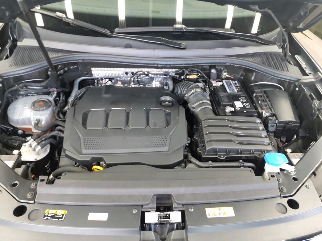 Volkswagen Tiguan R-Line 4Motion 2.0 TDI SCR AHK*PDC*RFK*SH