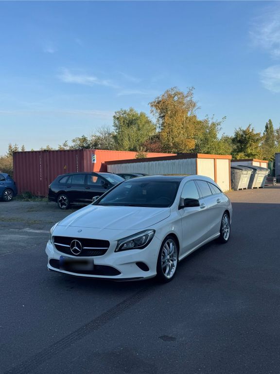 Image of Mercedes-Benz CLA 180