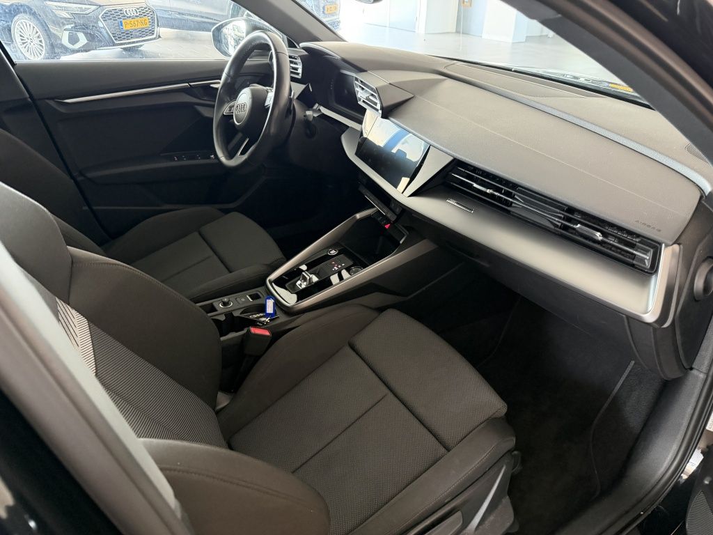 Audi A3 Limousine 30 TFSI Advanced edition imagem 3