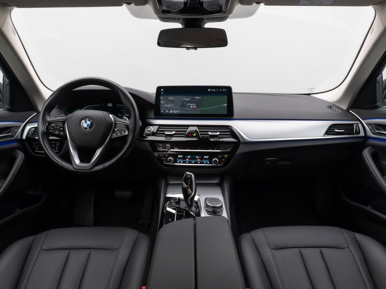 Fahrzeugabbildung BMW 530i Kamera Laser HUD DAB 4xKlima AHK Komfort
