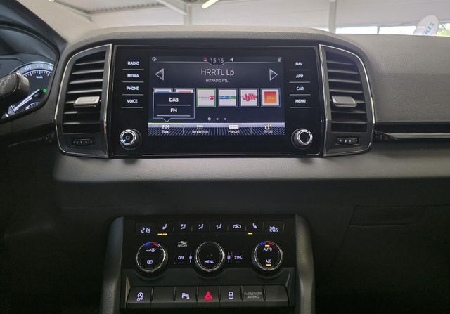 SKODA Karoq — Foto 23