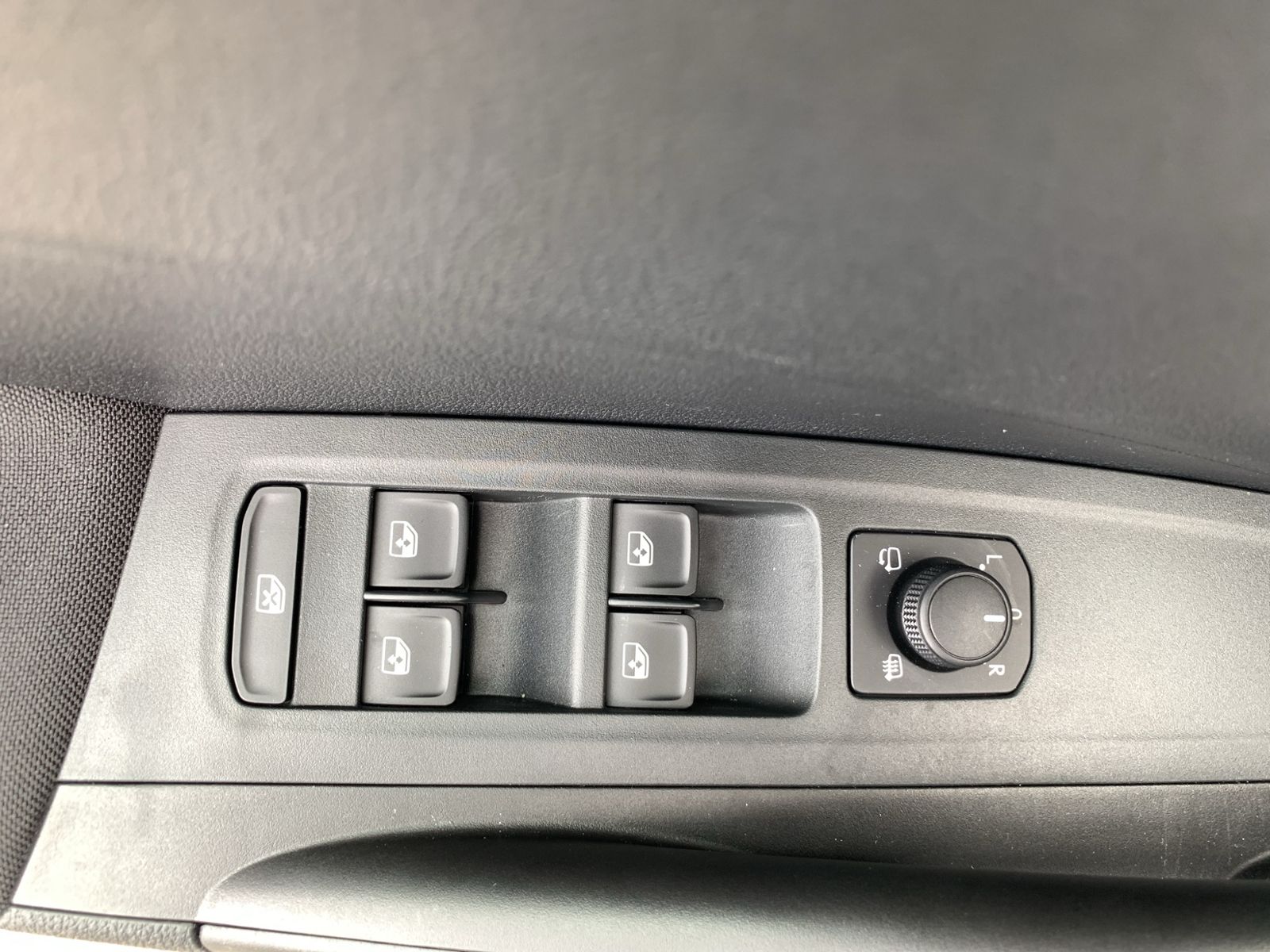 Fabia 1.0 TSI Selection, Winter-Paket, DAB+ 6-Ga