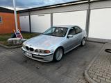 BMW 523i A - - BMW 523 aus 1999