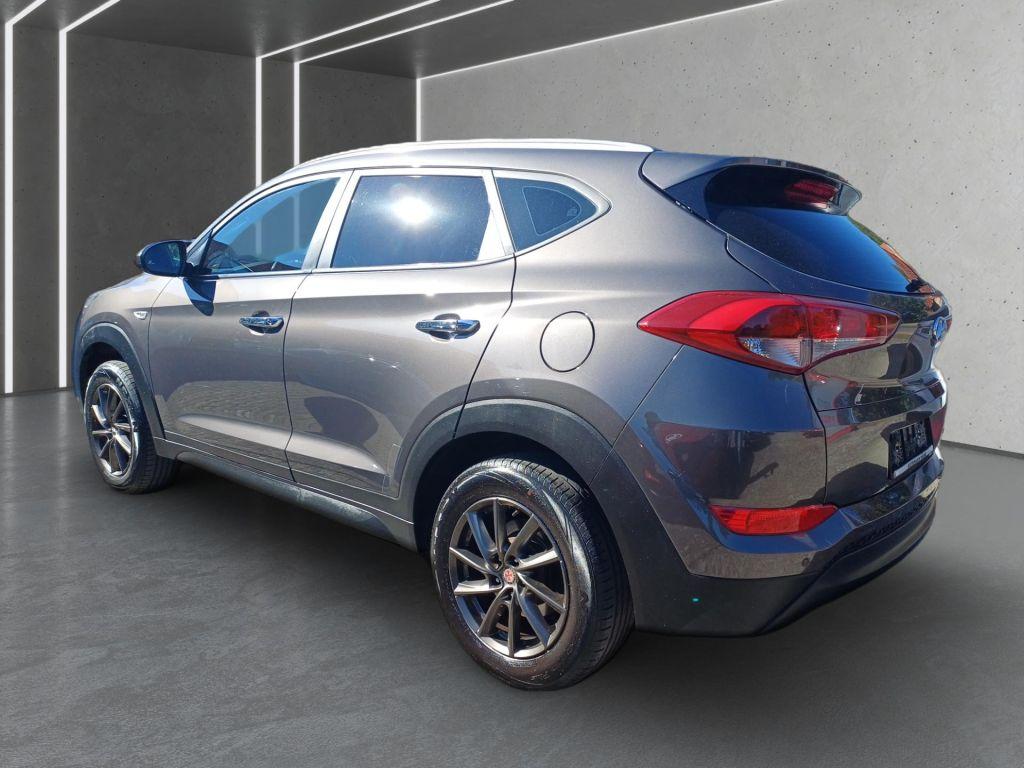 Hyundai Tucson blue 1.6 GDi 2WD Navi