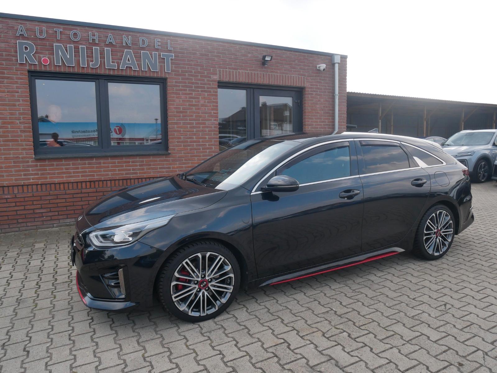 Kia pro cee'd / ProCeed GT JBL
