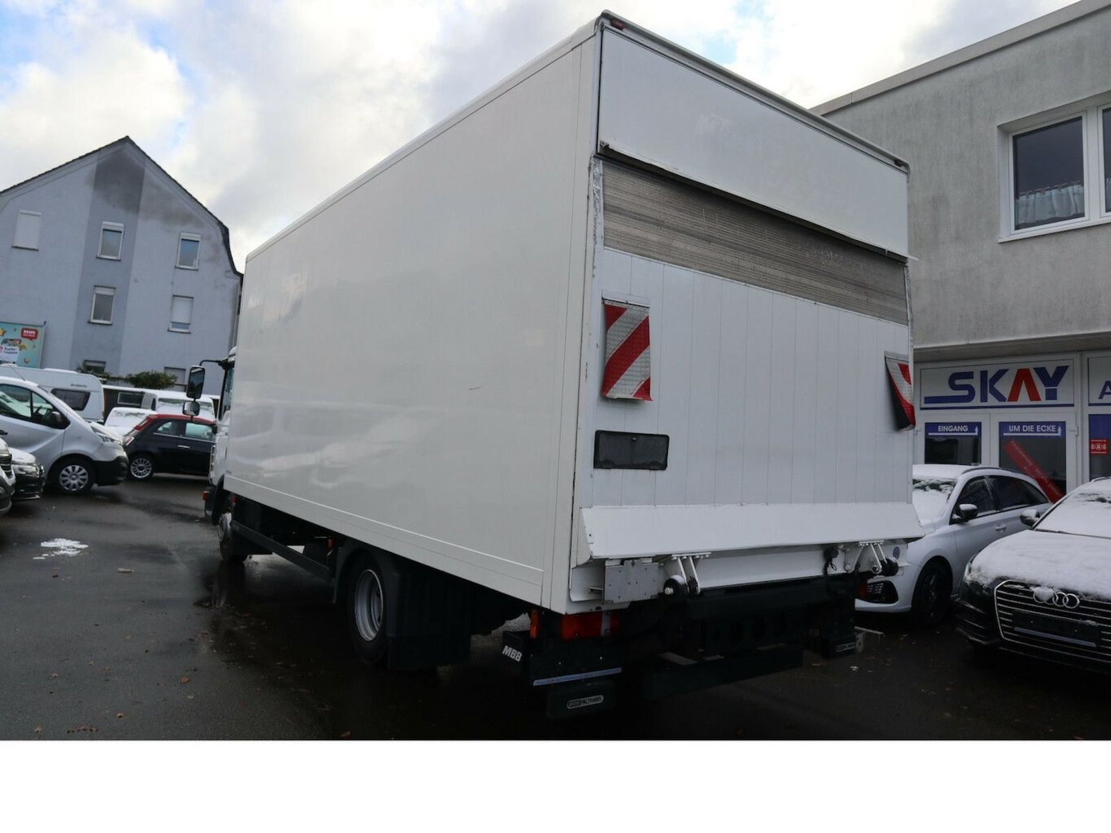 Fahrzeugabbildung MAN TGL8.220 Koffer Klima Ladebordwan Scheckheftgep