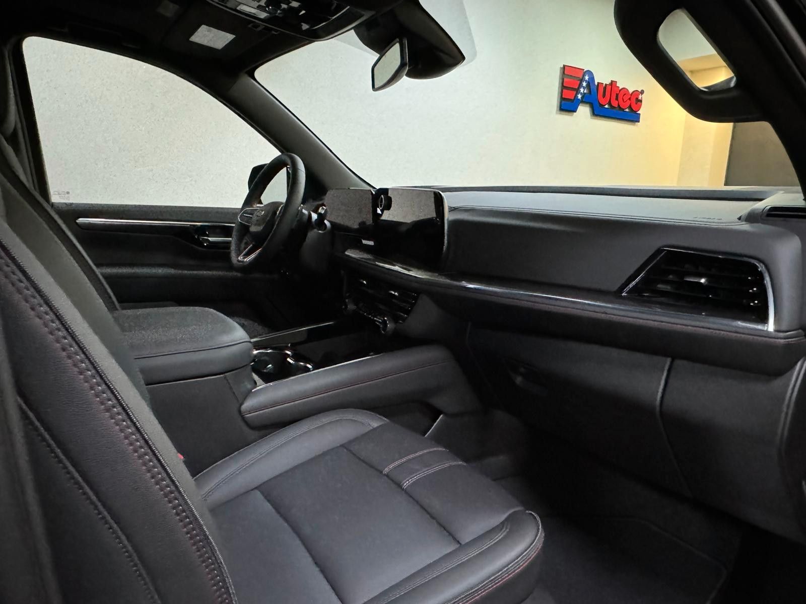 Fahrzeugabbildung Chevrolet 2026 TAHOE 6.2 ECOTEC RST 4x4-22"-NAV