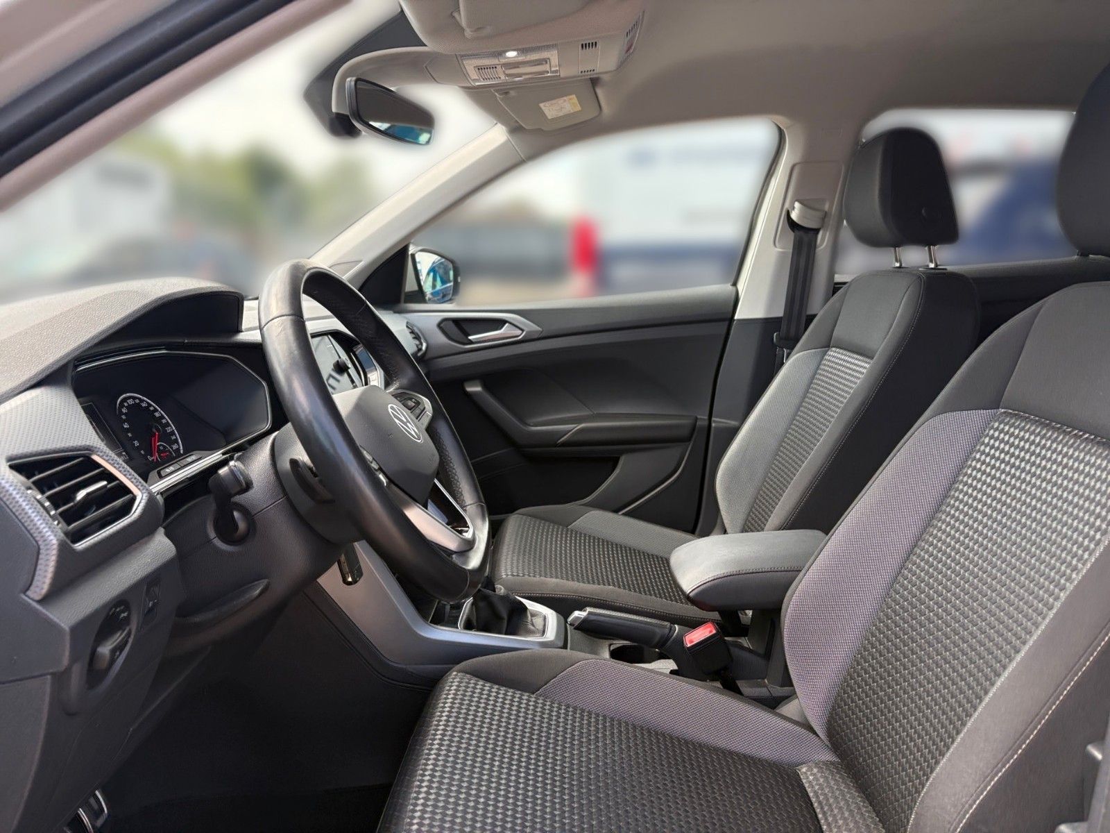 Fahrzeugabbildung Volkswagen T-Cross Active *Anhängerkupplung*