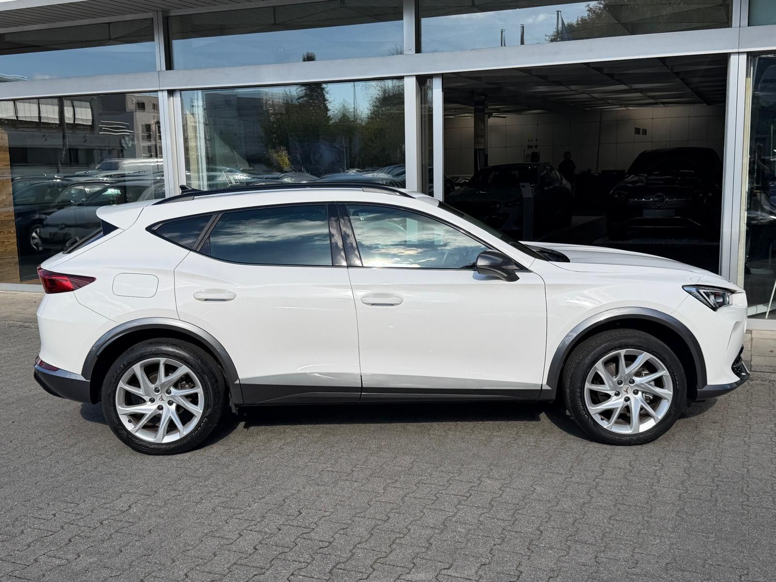 Fahrzeugabbildung CUPRA Formentor 2.0 TDI >VIRTU+LED+CARPL+PDC+ACC+DAB+