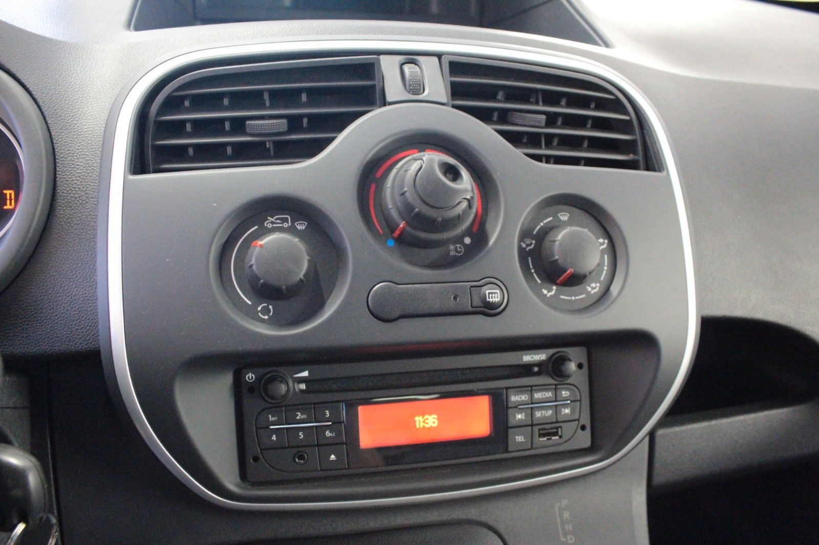 Fahrzeugabbildung Renault Kangoo E-TECH  ZE 33  100 % elektrisch