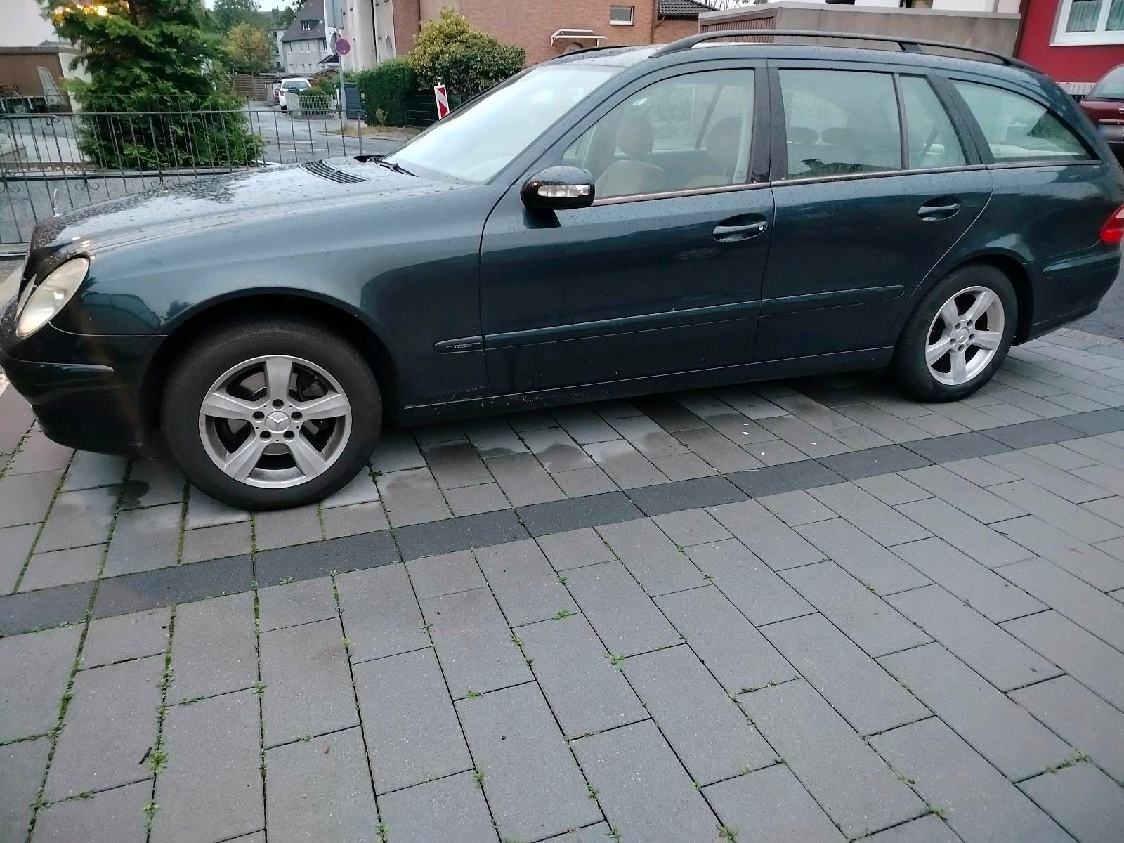 Mercedes-Benz E240 2005 — engine 177 HP (130kW)