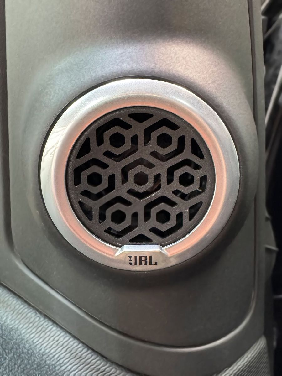 Fahrzeugabbildung Smart forTwo Brabus Edition Greenflash#Leder#Spur#JBL#
