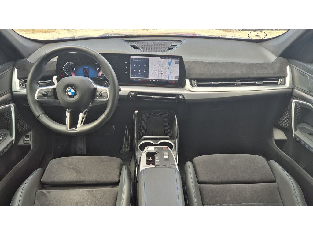 BMW X1 sDrive 18i M Sport Pro AHK PANO KAM LED NAVI foto 7