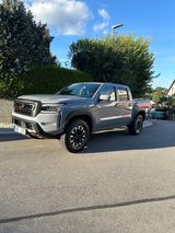 Nissan Frontier Crew Cab Pro4X AT - Nissan Frontier Gebrauchtwagen
