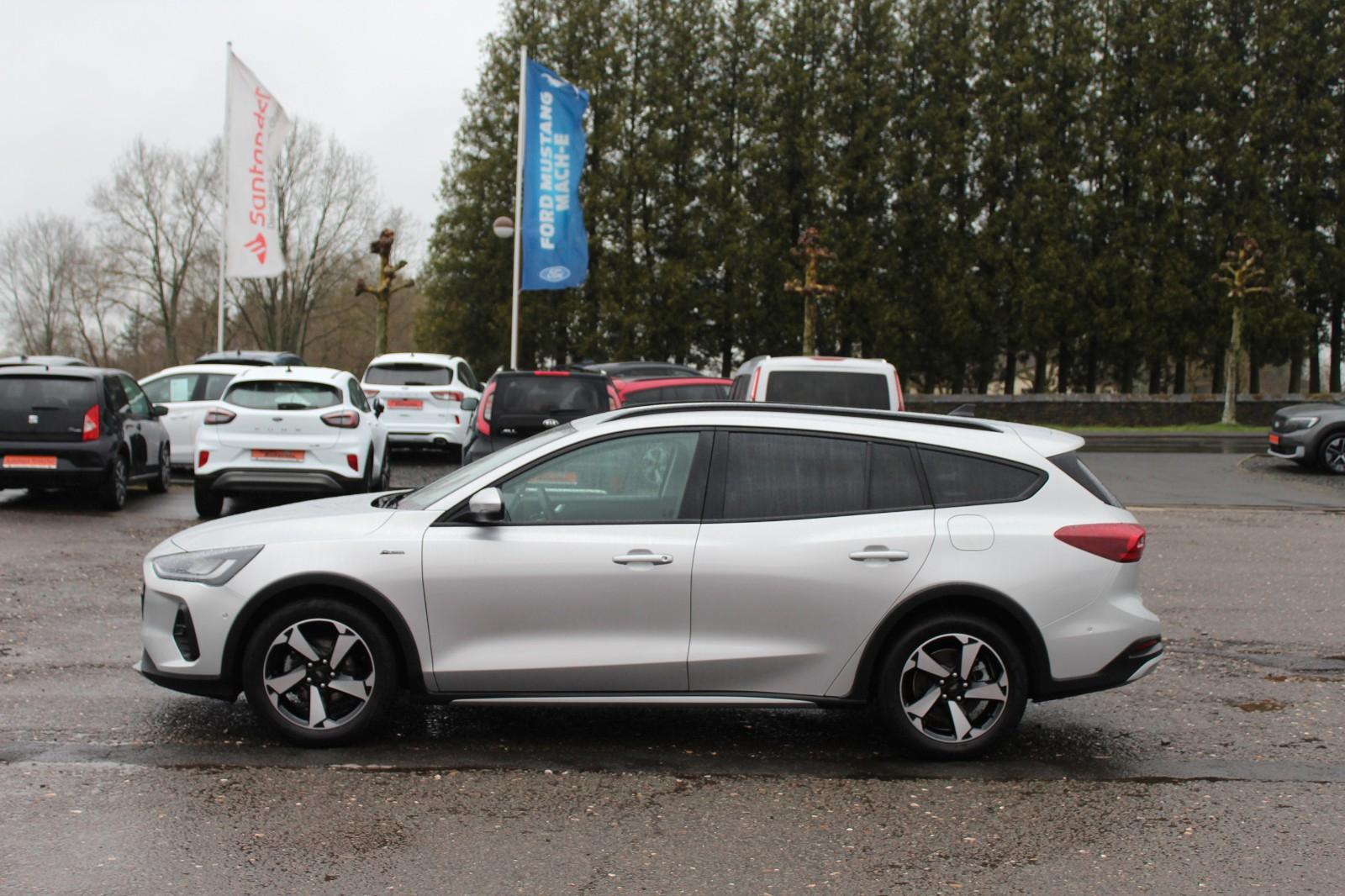 Ford Focus Turnier 1.5 Ecobl. Auto Active