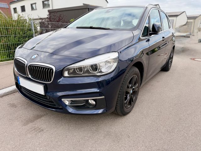 BMW 218 Active Tourer 218i Luxury Line, Vollleder