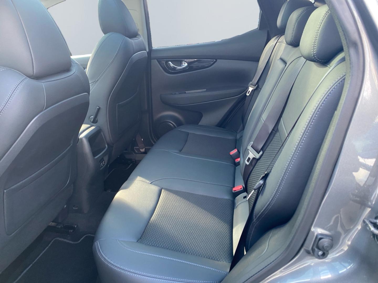 Nissan Qashqai 1.3 DIG-T N-Connecta *Pano*360°*SHZ*Navi, миниатюра 13